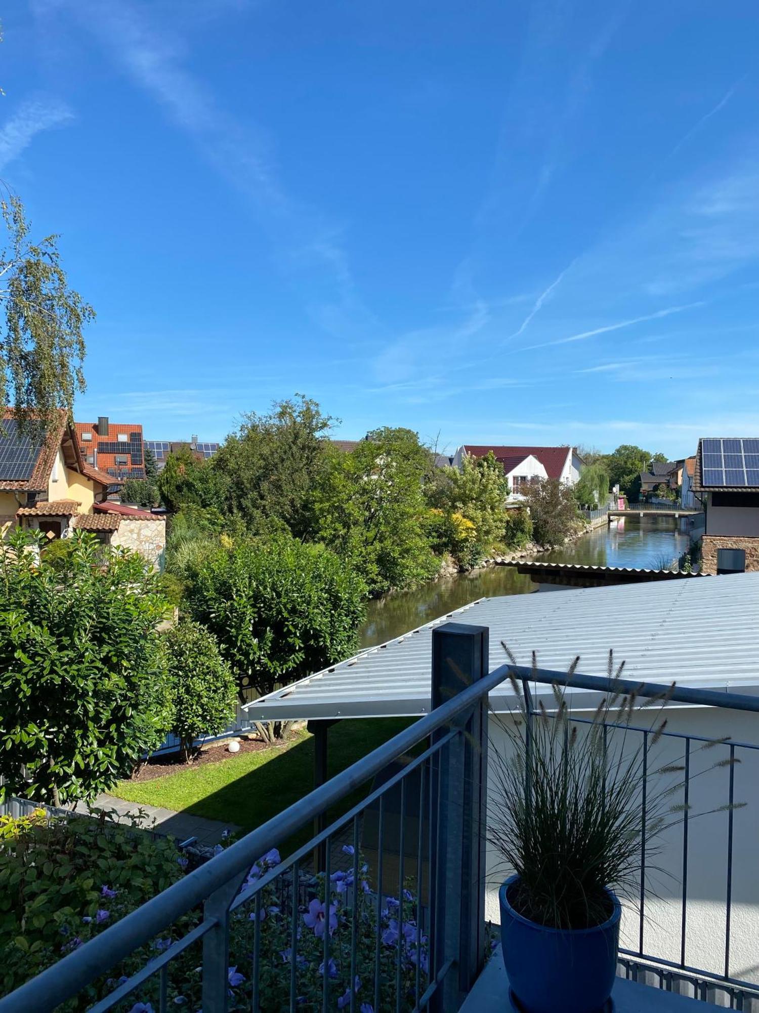 Harmony Apartment, Your Holiday Home In Rust With Balcony & River-View, 5Min To Europa-Park 외부 사진